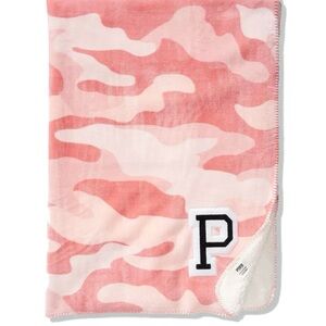 Victoria’s Secret PINK Camouflage Fleece Blanket